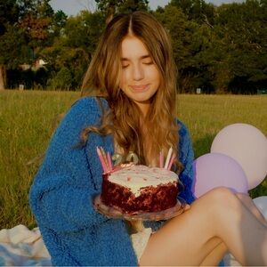 Meet your Posher, Trinity